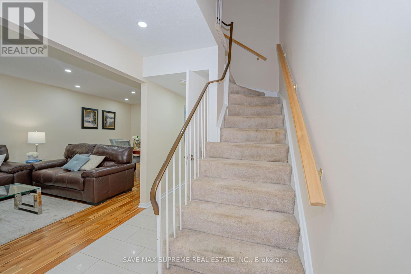 68 - 1020 CENTRAL PARK DRIVE Image 19