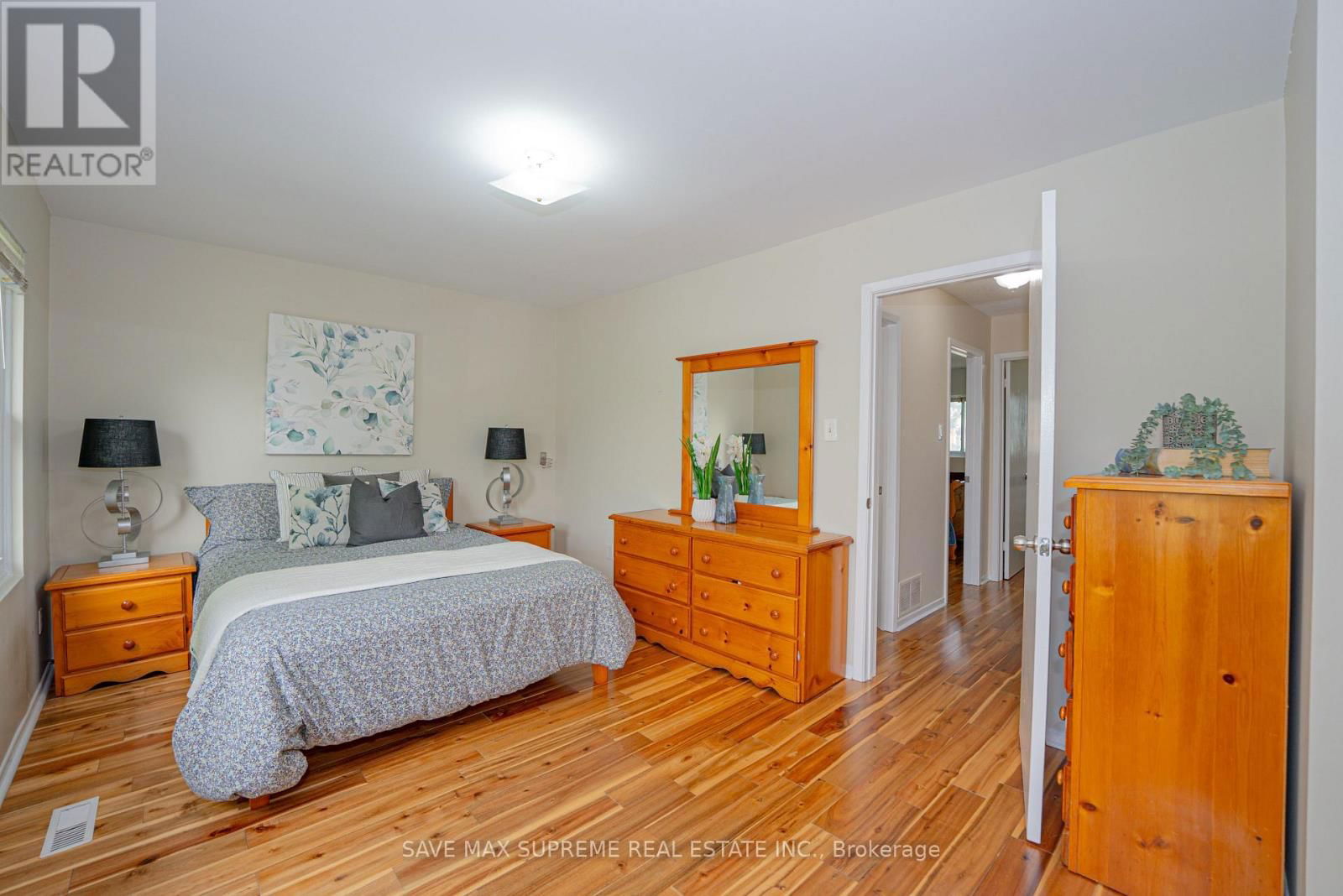 68 - 1020 CENTRAL PARK DRIVE Image 23