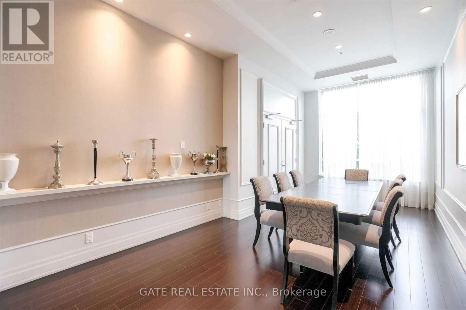 1605 - 38 FONTENAY COURT Image 34