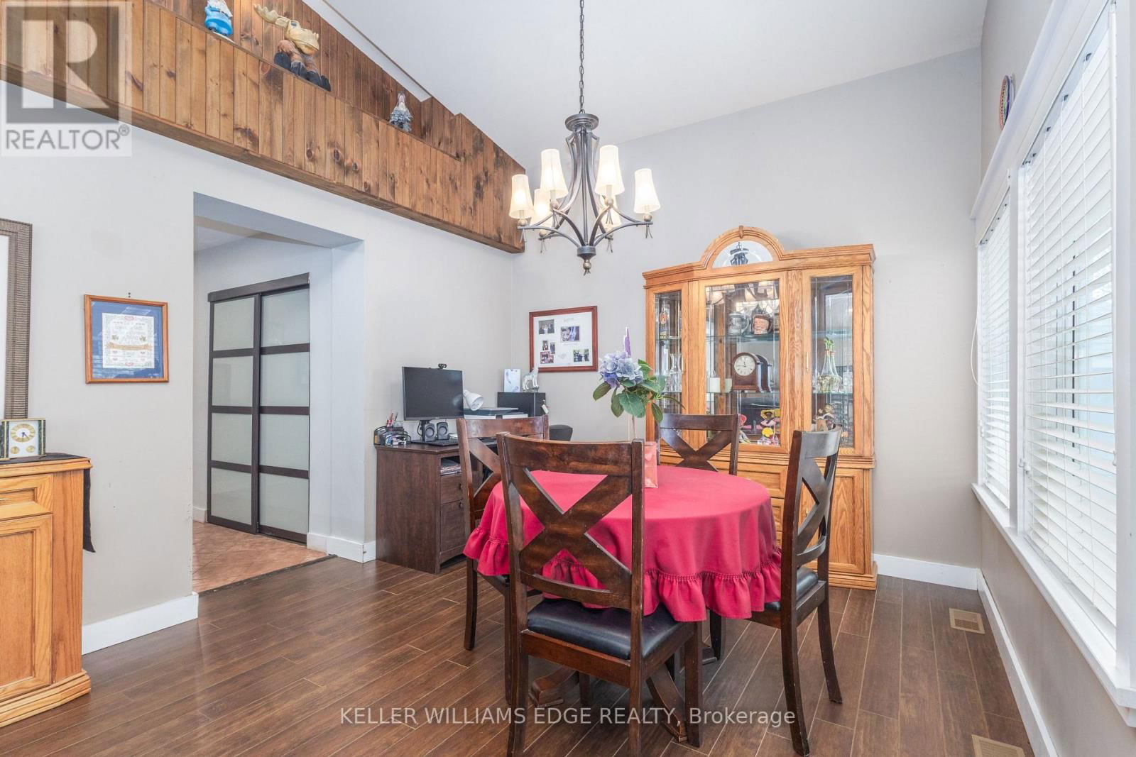 156 HAMMERSMITH COURT Image 10