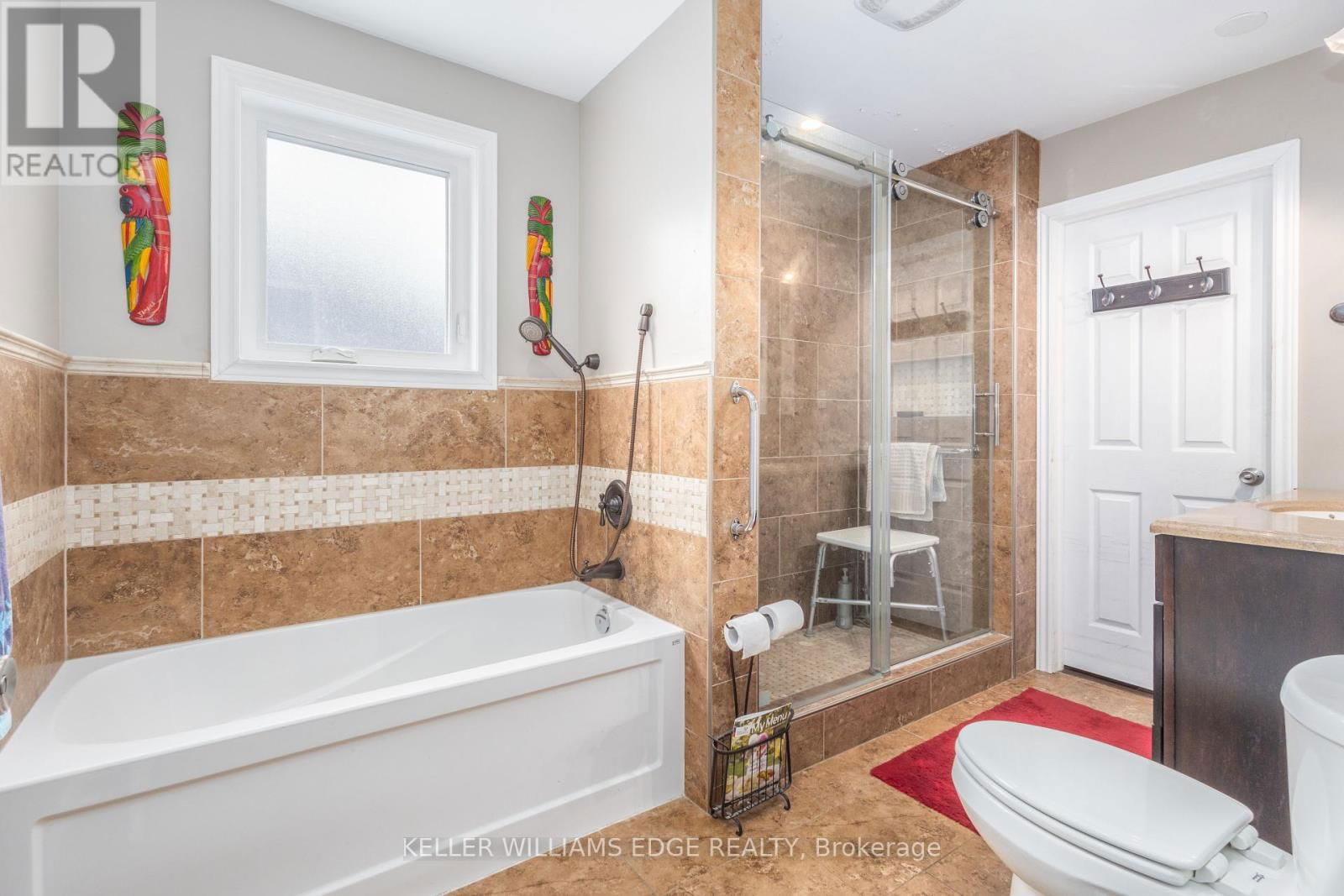 156 HAMMERSMITH COURT Image 22