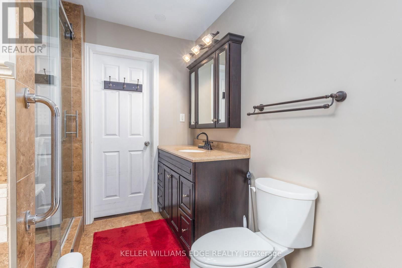 156 HAMMERSMITH COURT Image 23
