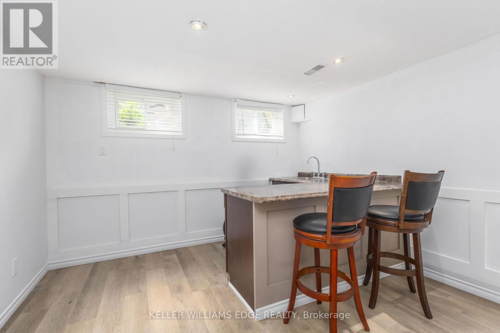 156 HAMMERSMITH COURT Image 29