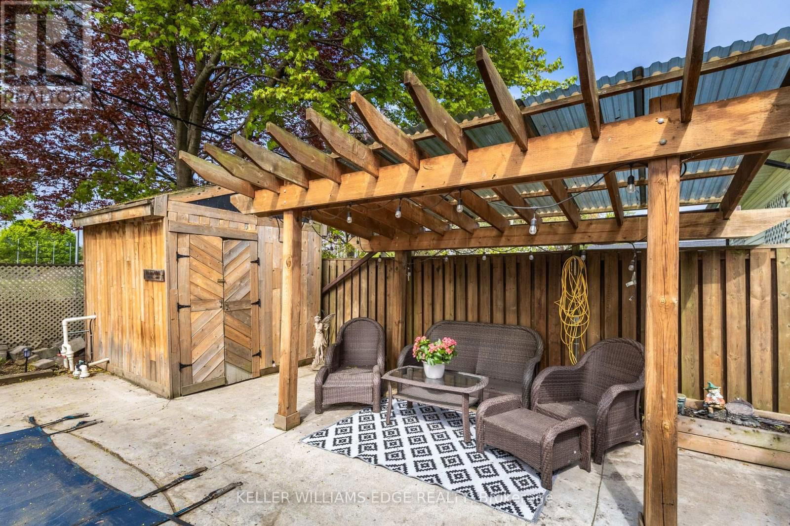 156 HAMMERSMITH COURT Image 37