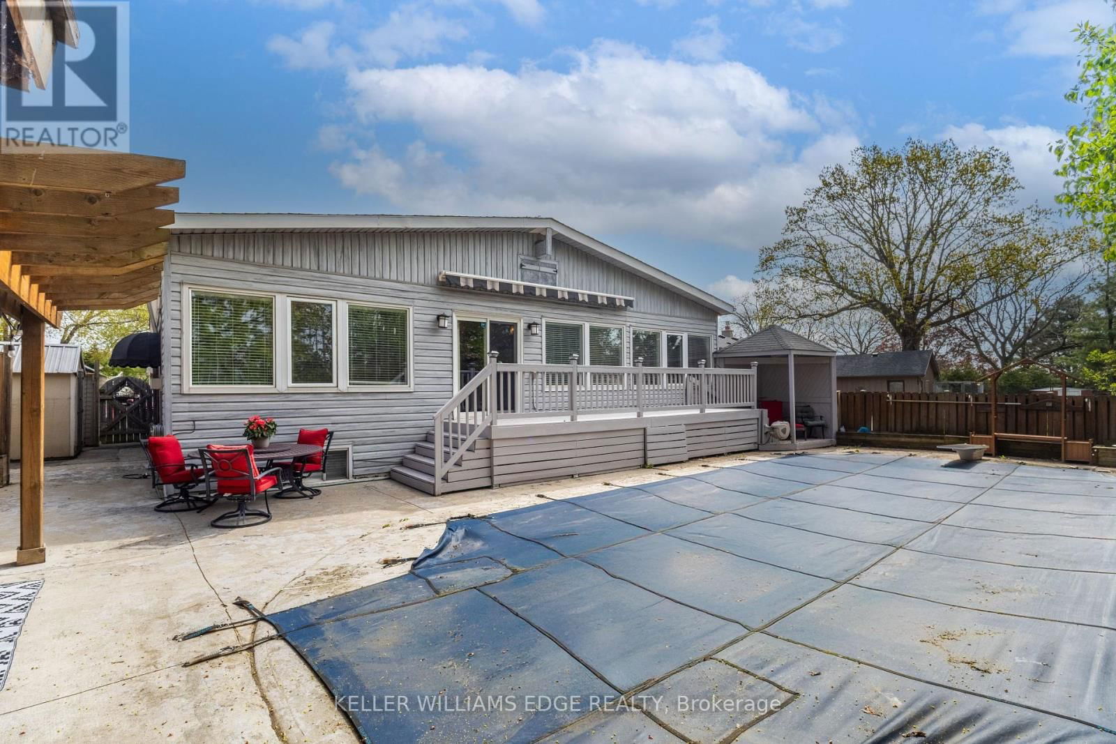 156 HAMMERSMITH COURT Image 38