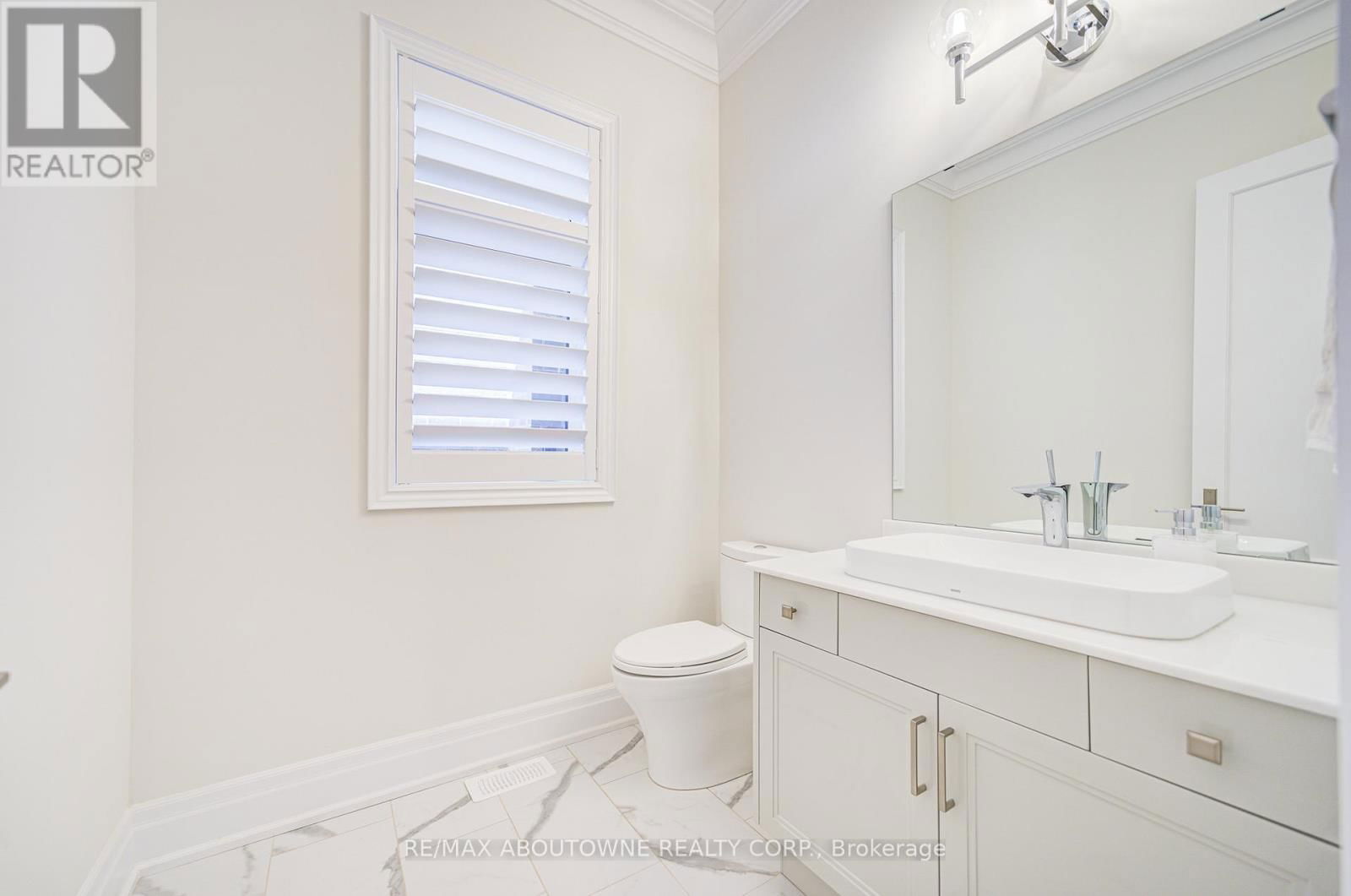 2359 SAW WHET BOULEVARD Image 16