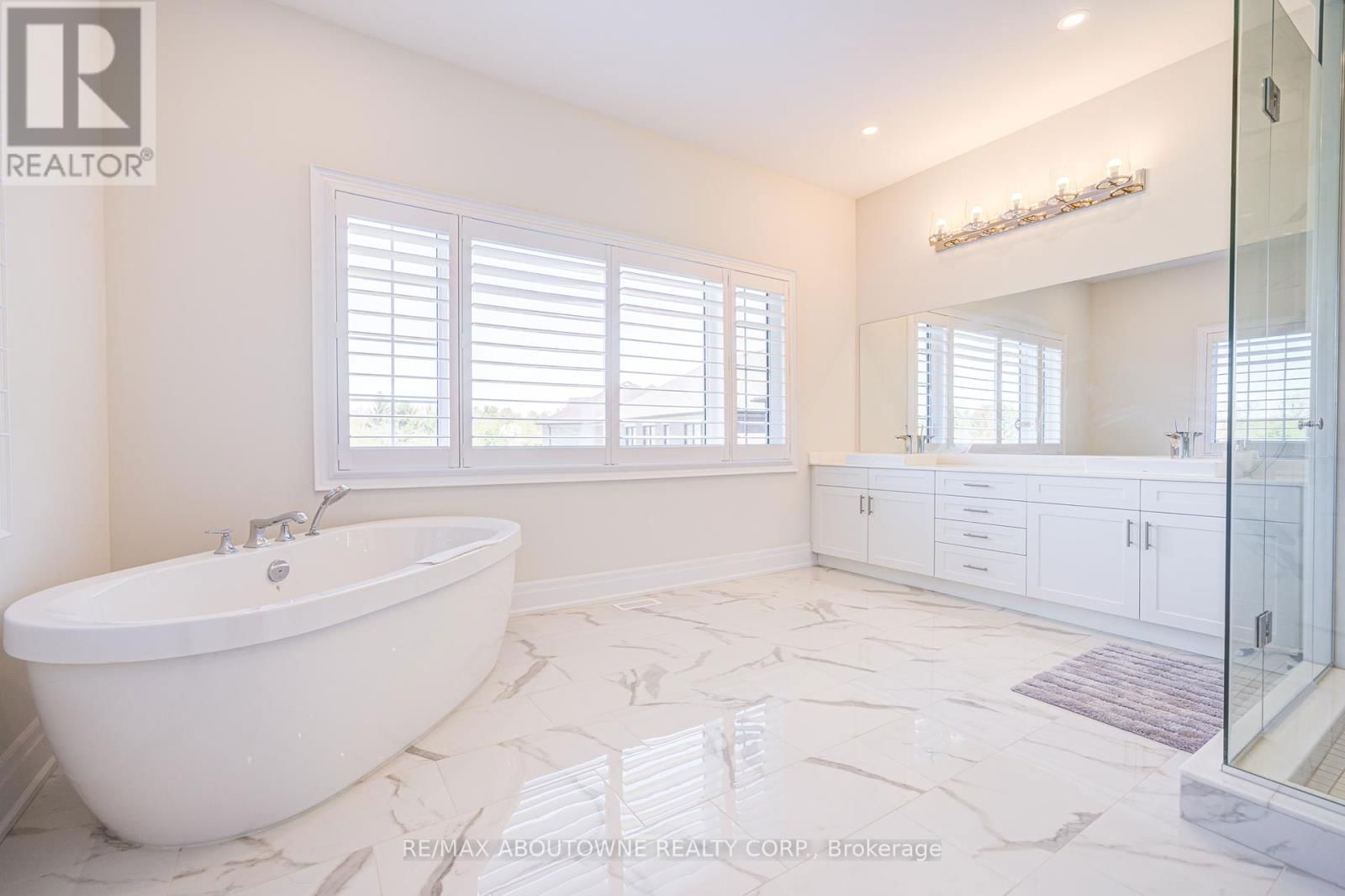 2359 SAW WHET BOULEVARD Image 29