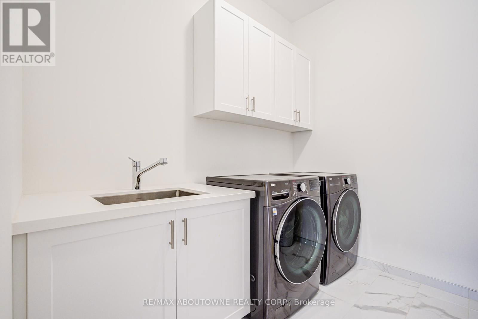 2359 SAW WHET BOULEVARD Image 32
