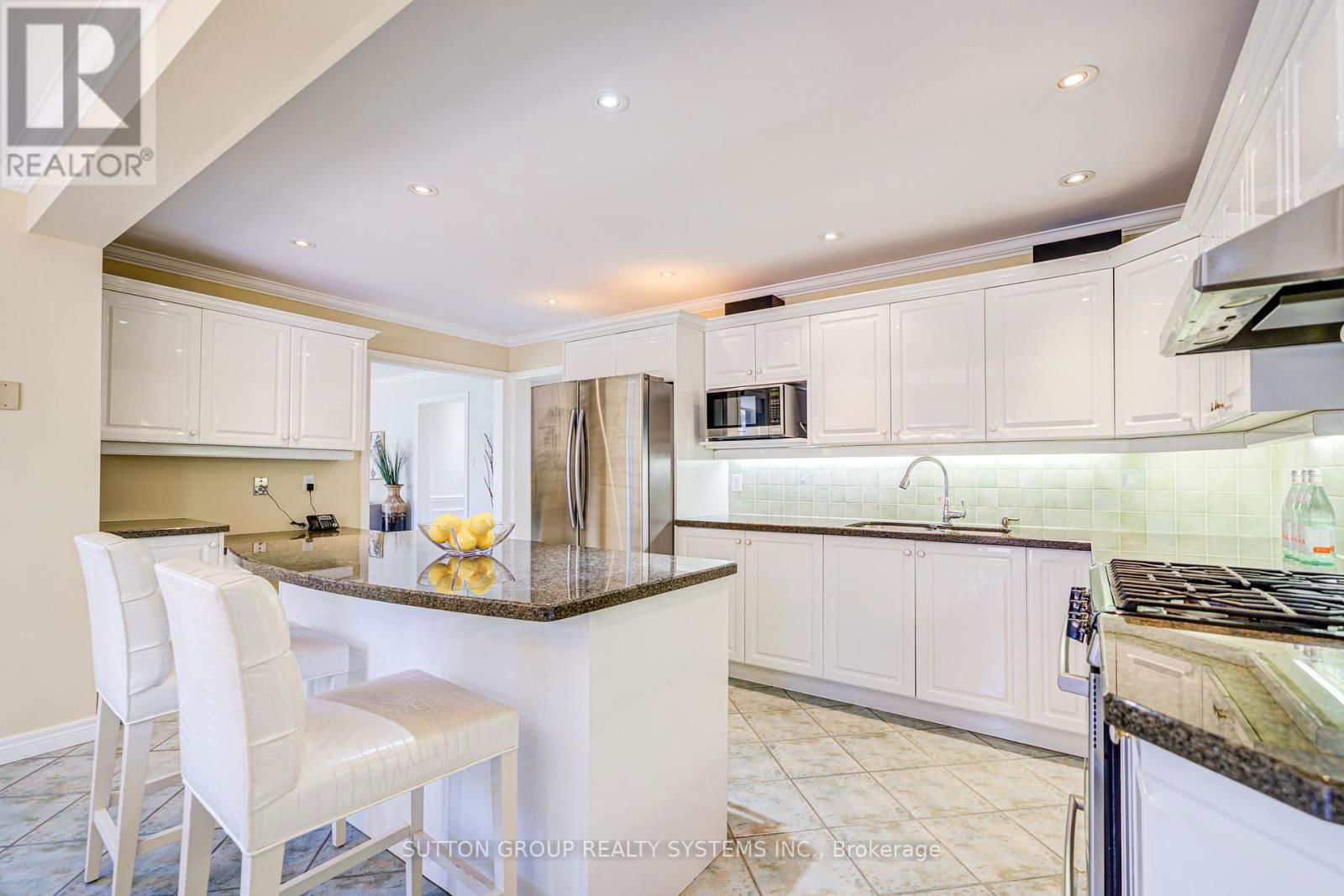 2979 SYCAMORE STREET Image 15