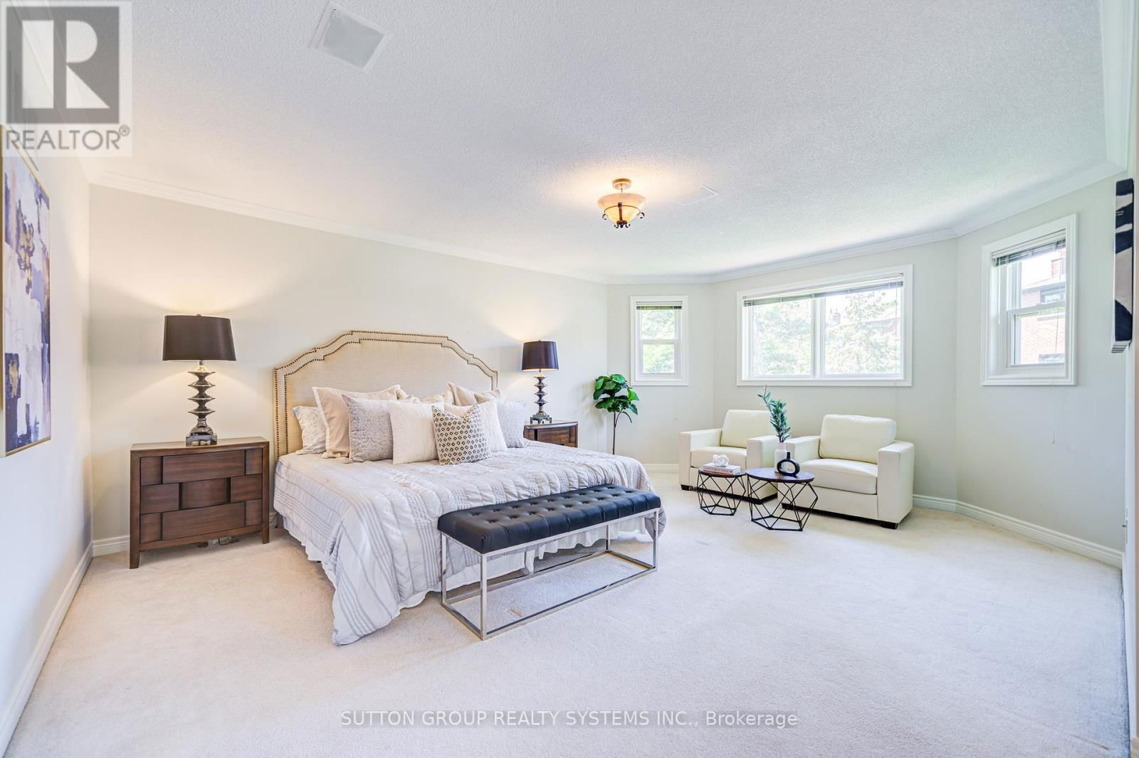 2979 SYCAMORE STREET Image 21