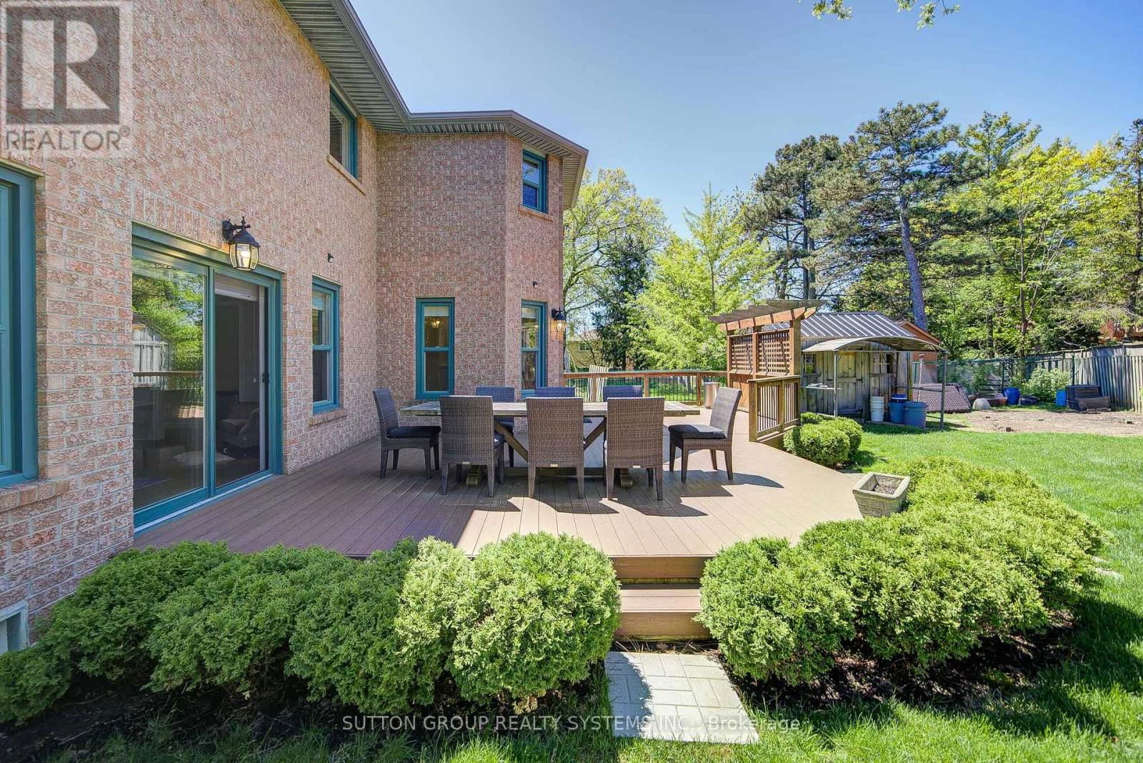 2979 SYCAMORE STREET Image 46