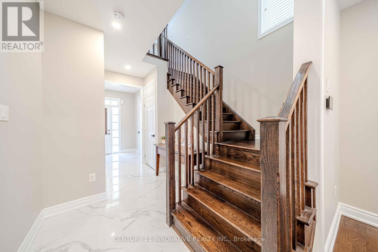 960 DICE WAY Image 18