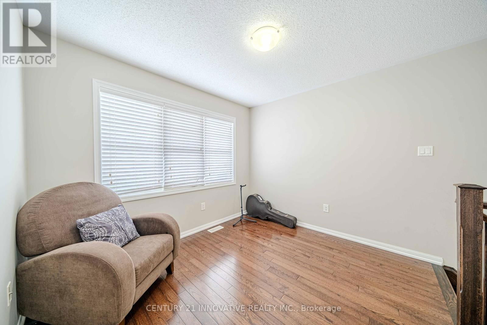 960 DICE WAY Image 19