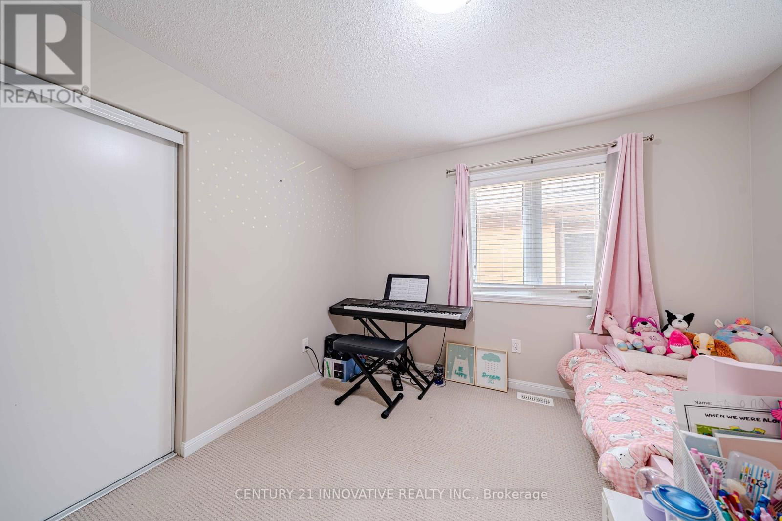 960 DICE WAY Image 37