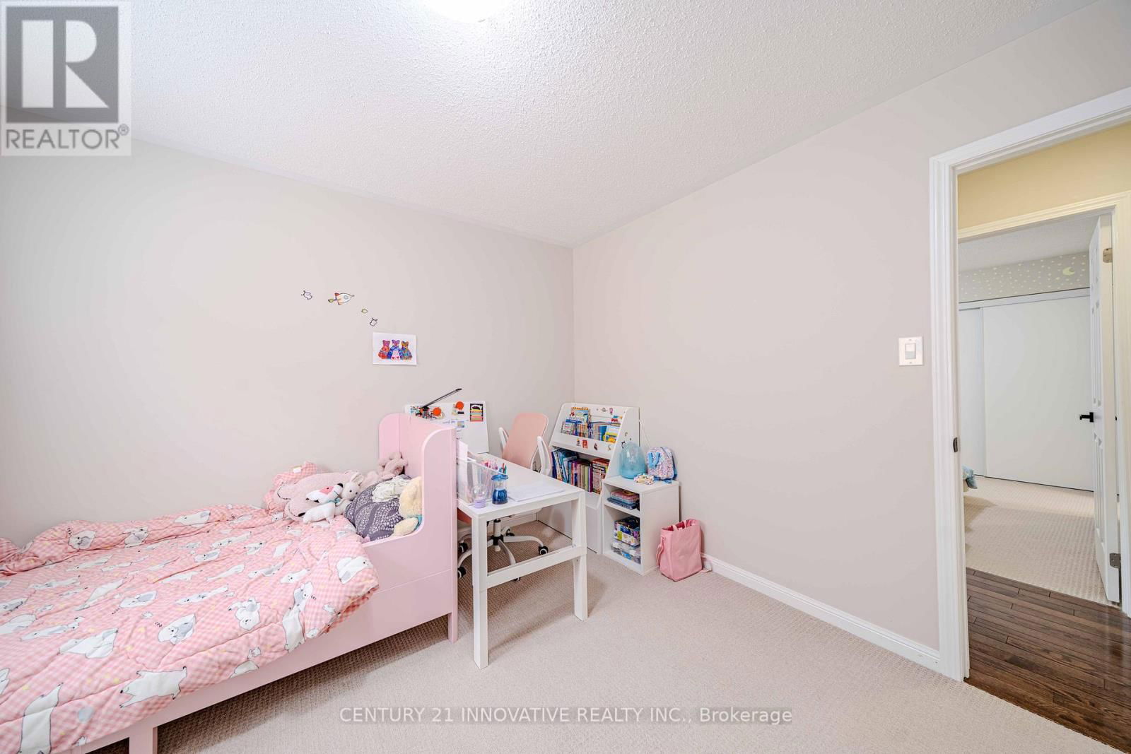 960 DICE WAY Image 38