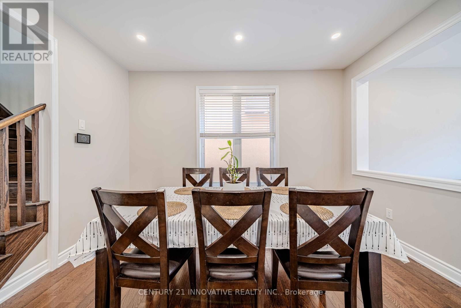 960 DICE WAY Image 7