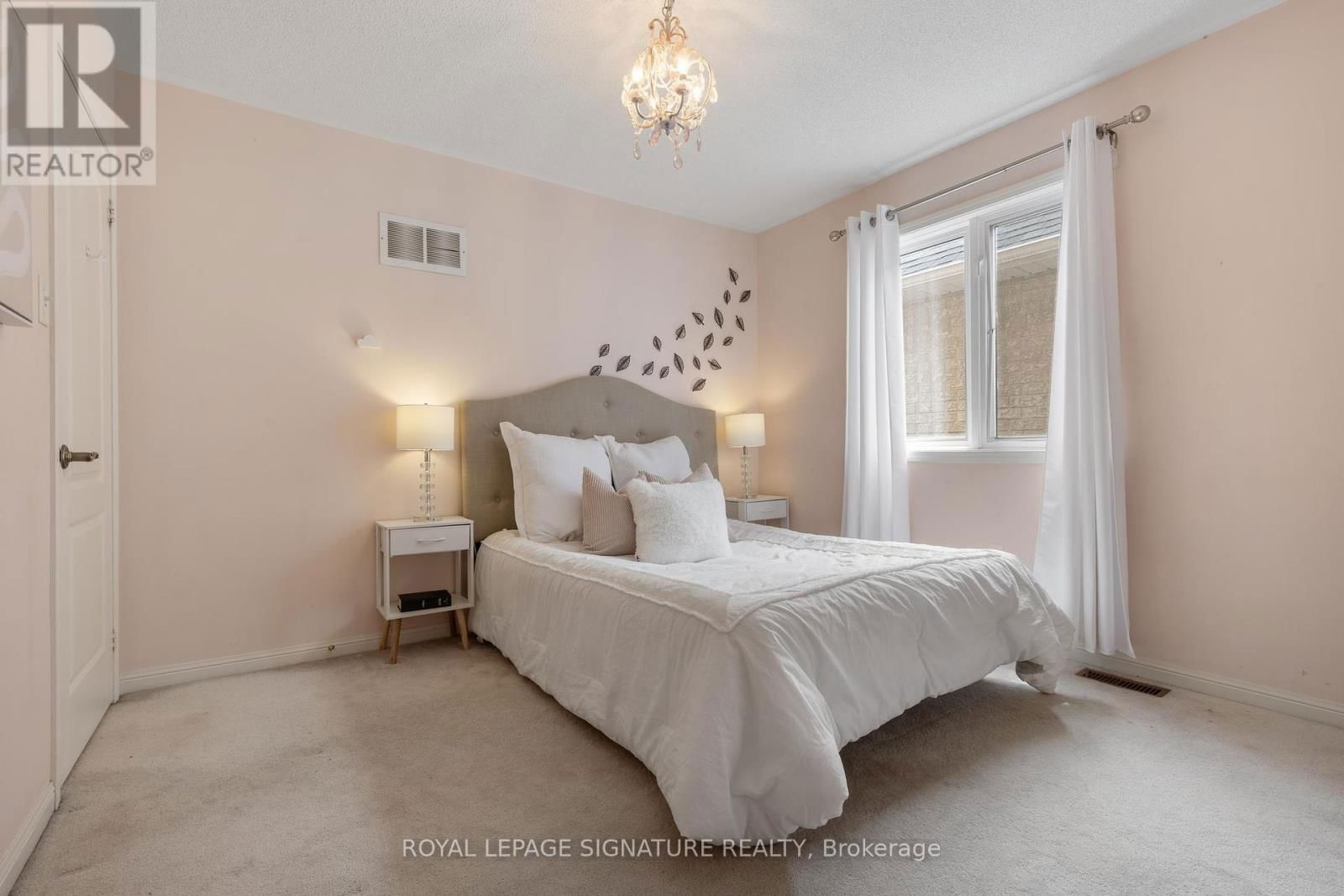 3807 DEEPWOOD HEIGHTS Image 35