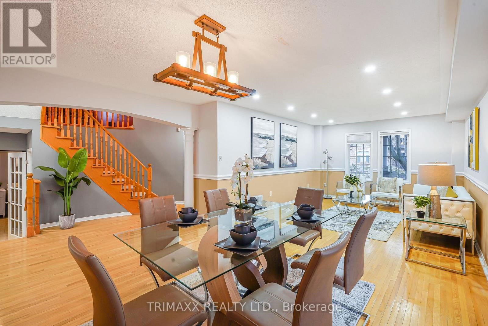 3 TURRET CRESCENT Image 10