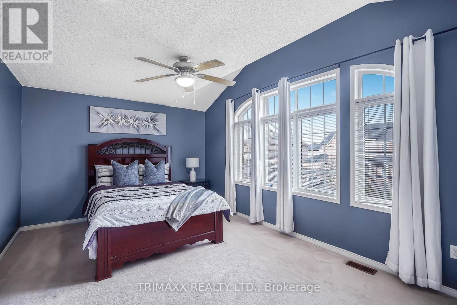 3 TURRET CRESCENT Image 38