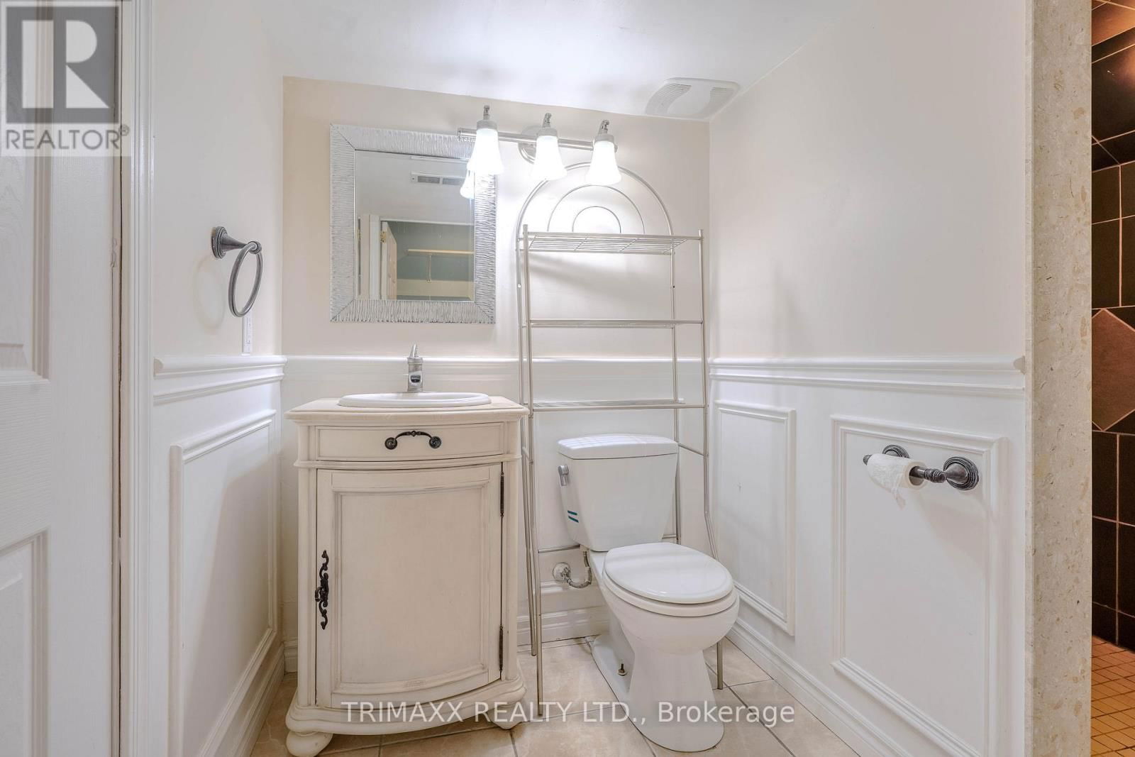 3 TURRET CRESCENT Image 45