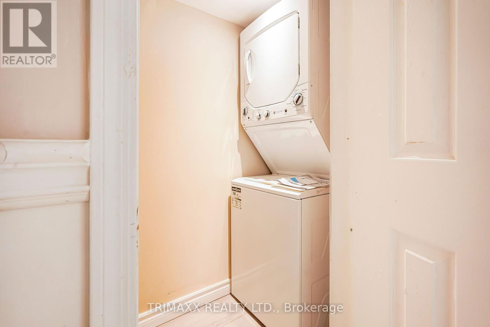 3 TURRET CRESCENT Image 50