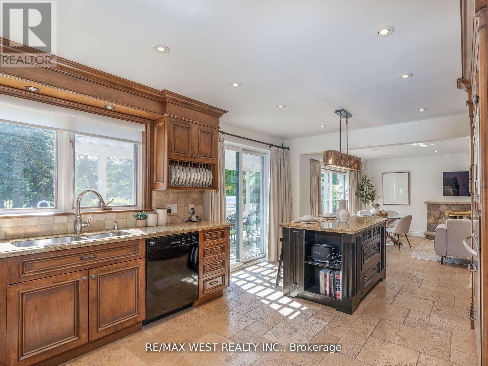 57 EDENVALE CRESCENT Image 11