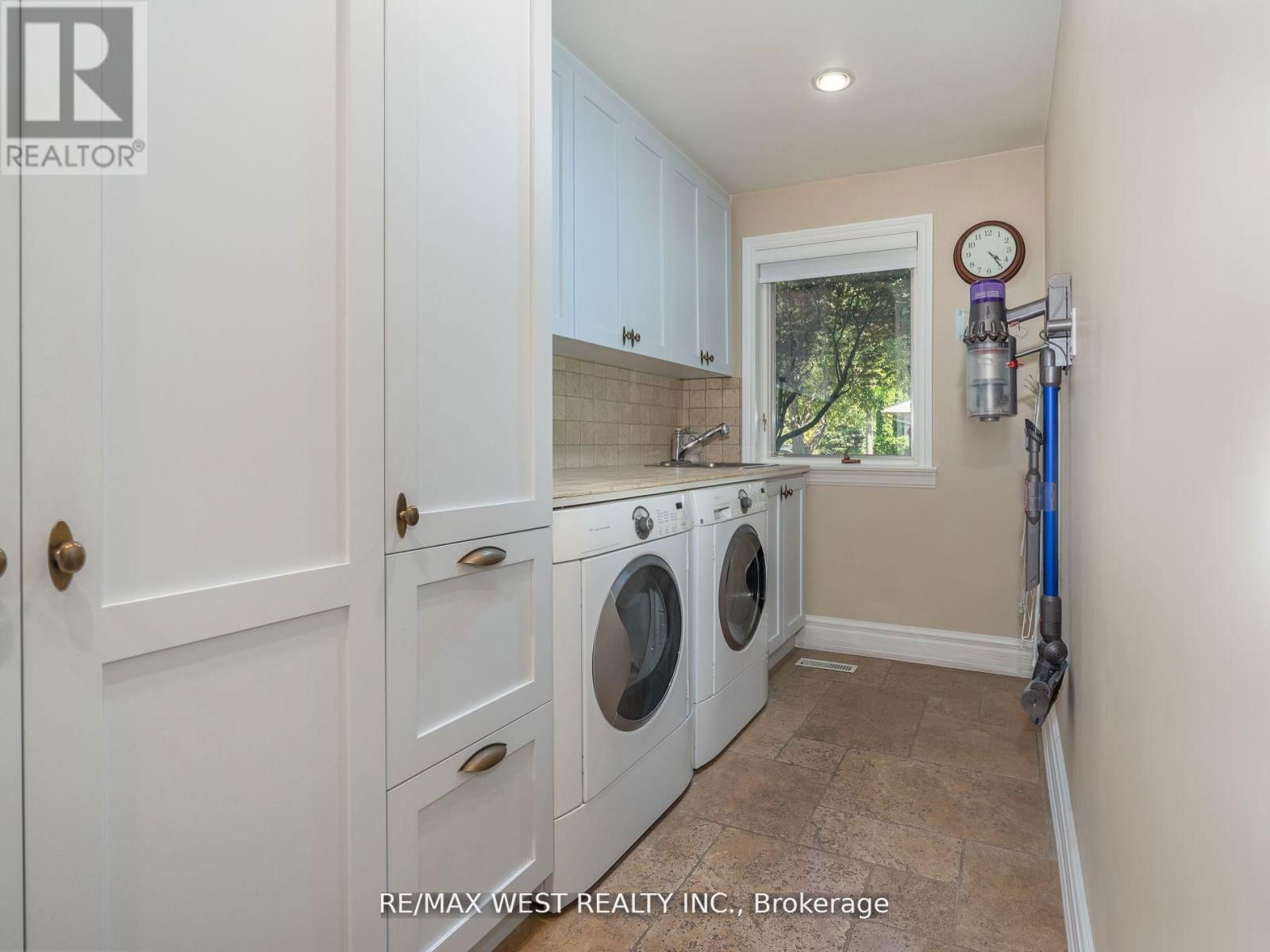 57 EDENVALE CRESCENT Image 15