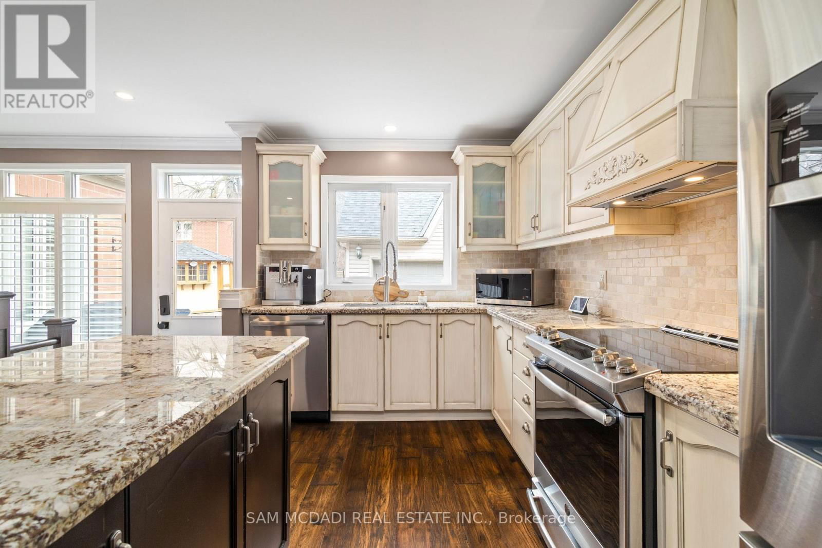 7174 UPTON CRESCENT Image 17