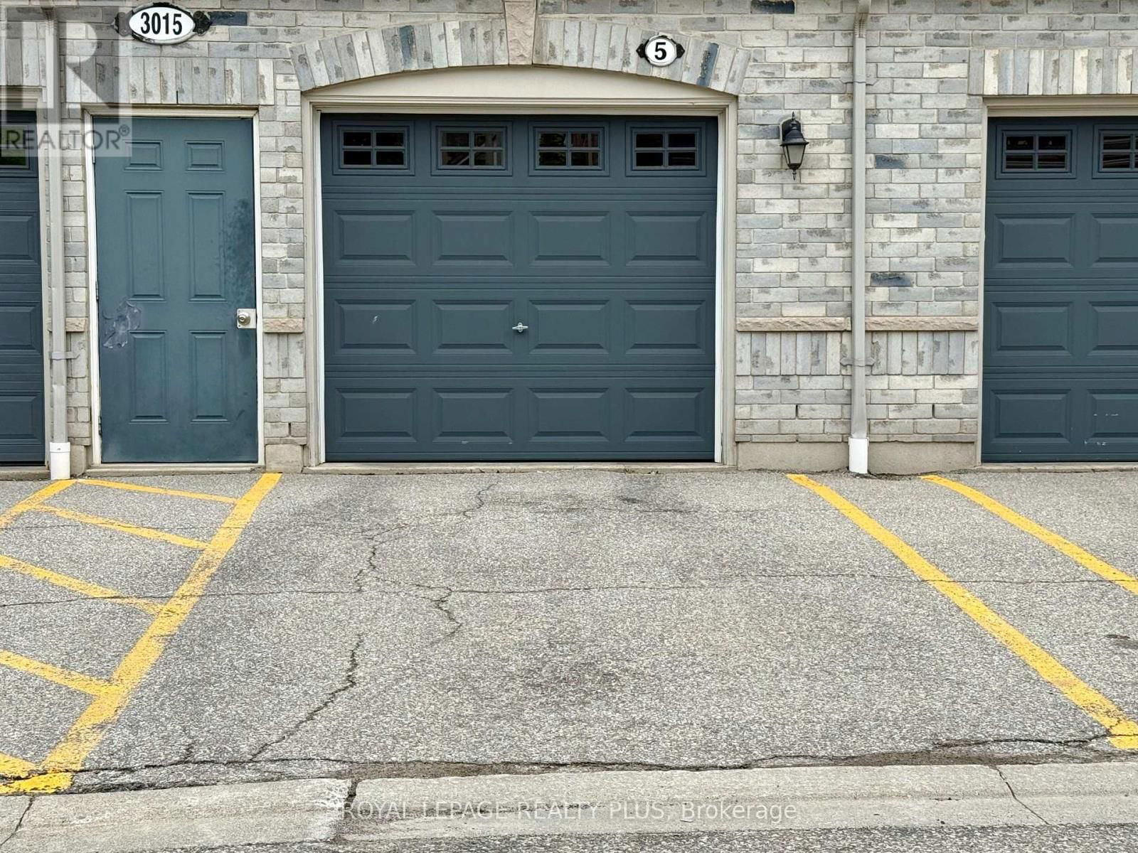 5 - 3015 DESTINATION DRIVE Image 14
