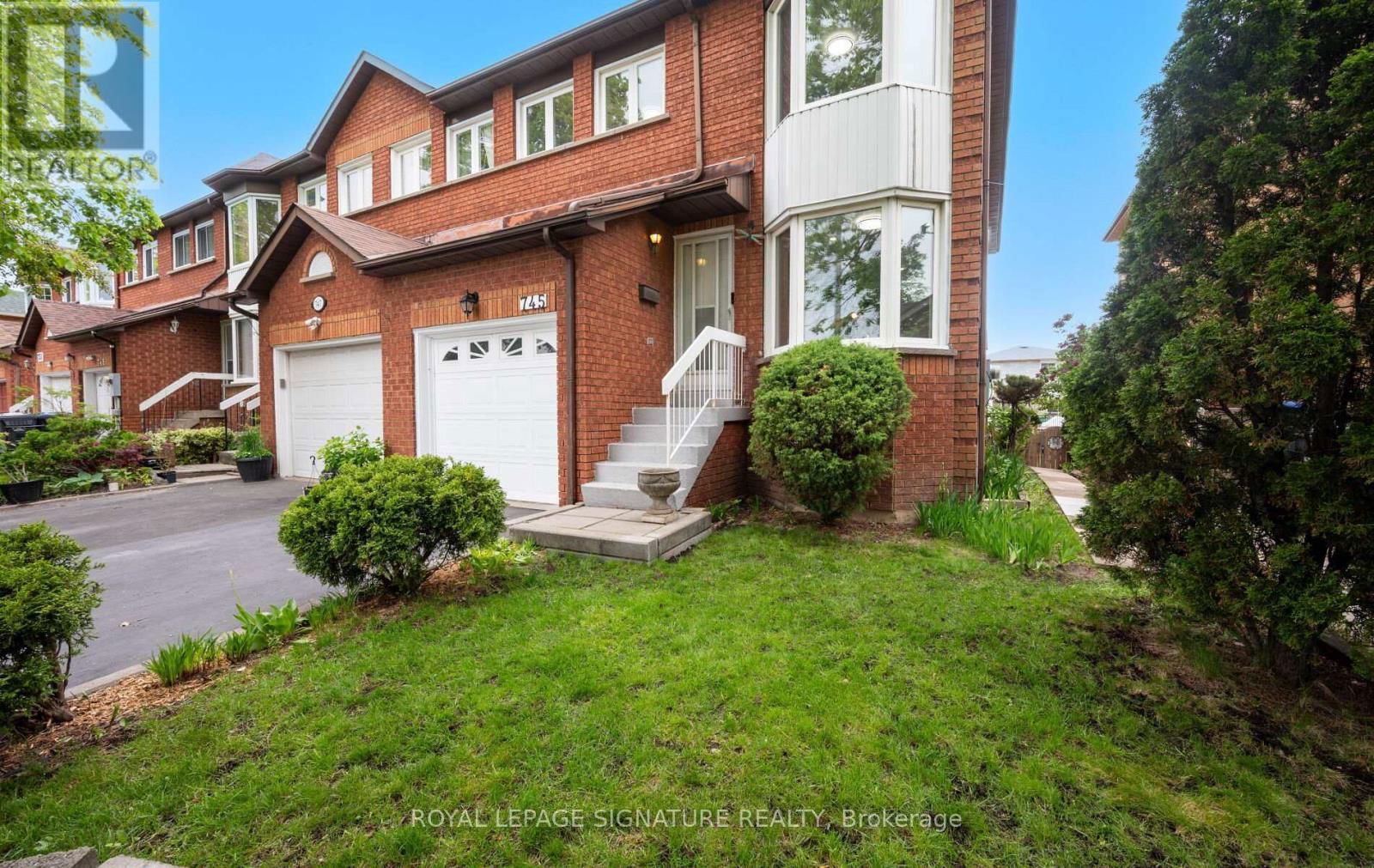 745 CONSTELLATION DRIVE Image 4