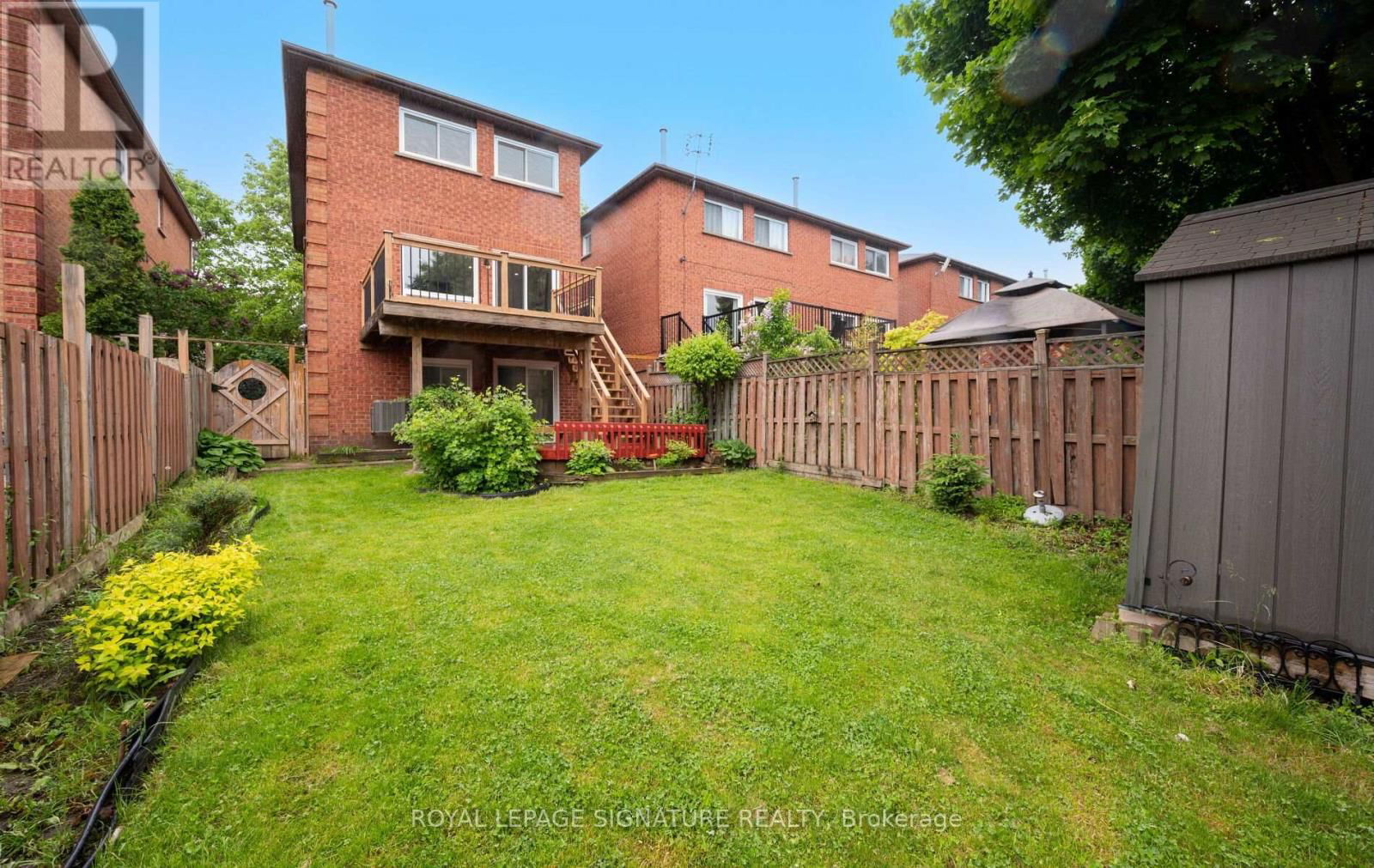 745 CONSTELLATION DRIVE Image 40