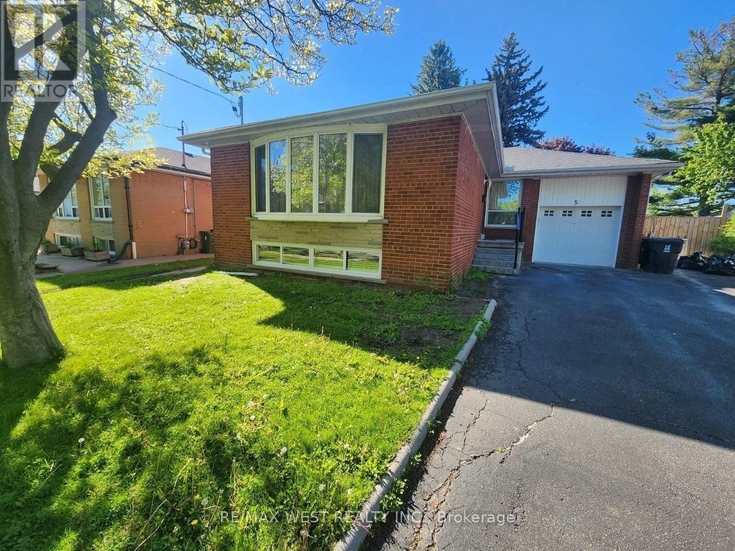 Main - 5 LUDGATE DRIVE Image 1