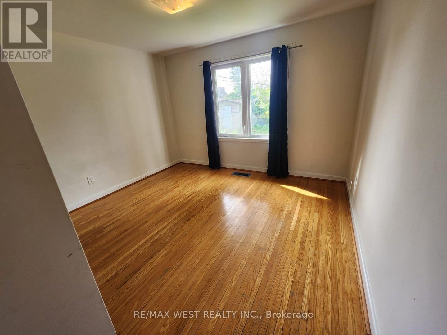 Main - 5 LUDGATE DRIVE Image 17