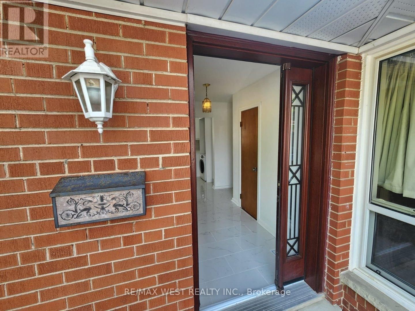 Main - 5 LUDGATE DRIVE Image 5