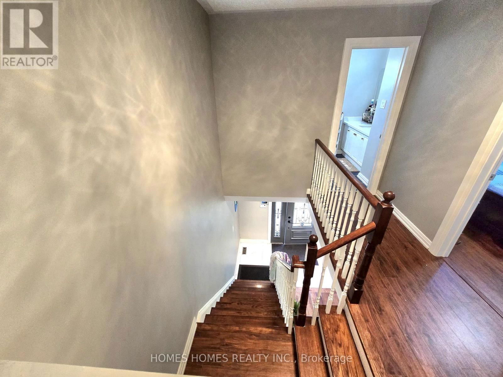 6 GRASSHOPPER WAY Image 31