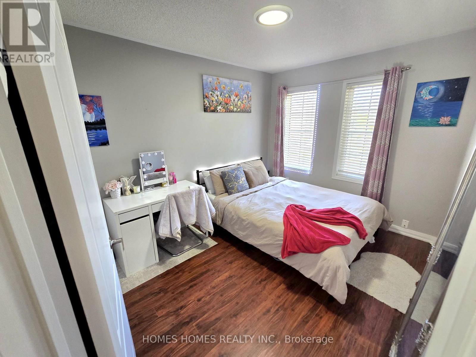 6 GRASSHOPPER WAY Image 32