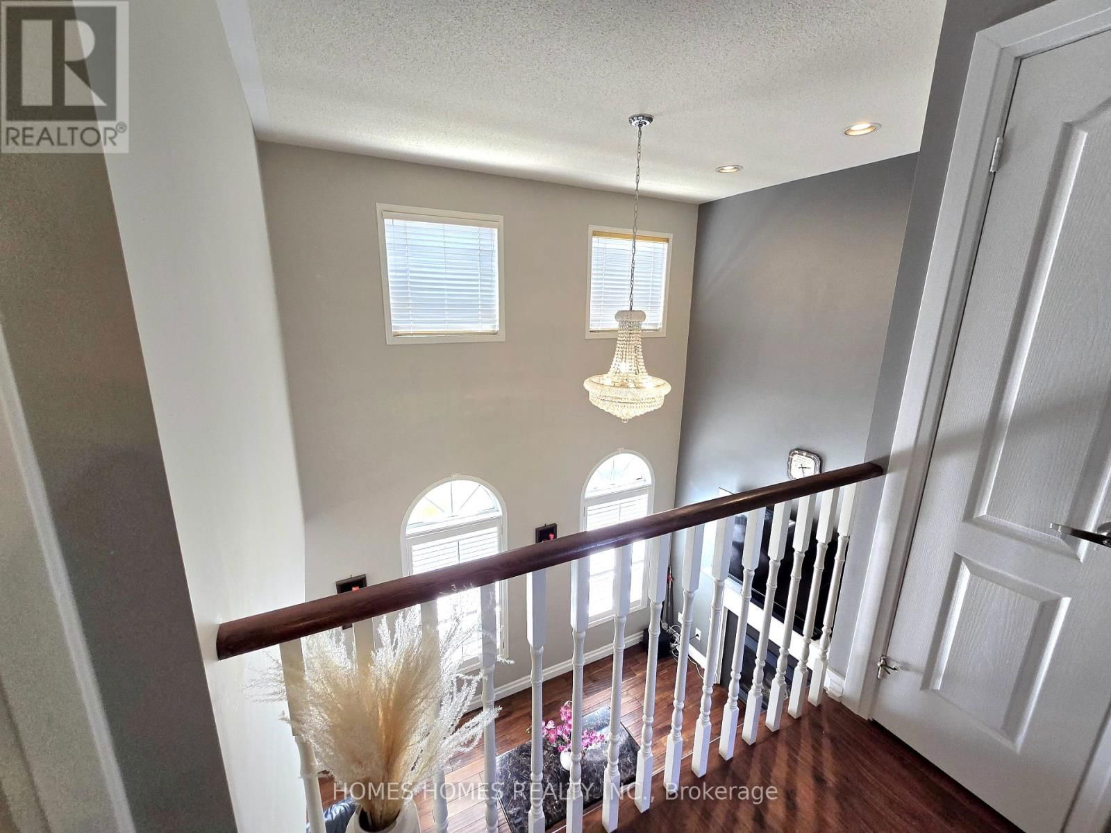 6 GRASSHOPPER WAY Image 37