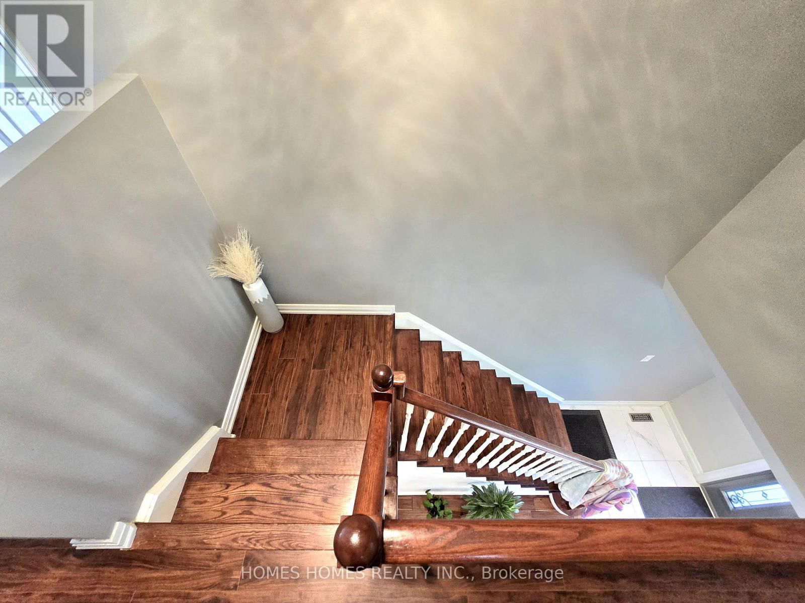 6 GRASSHOPPER WAY Image 38