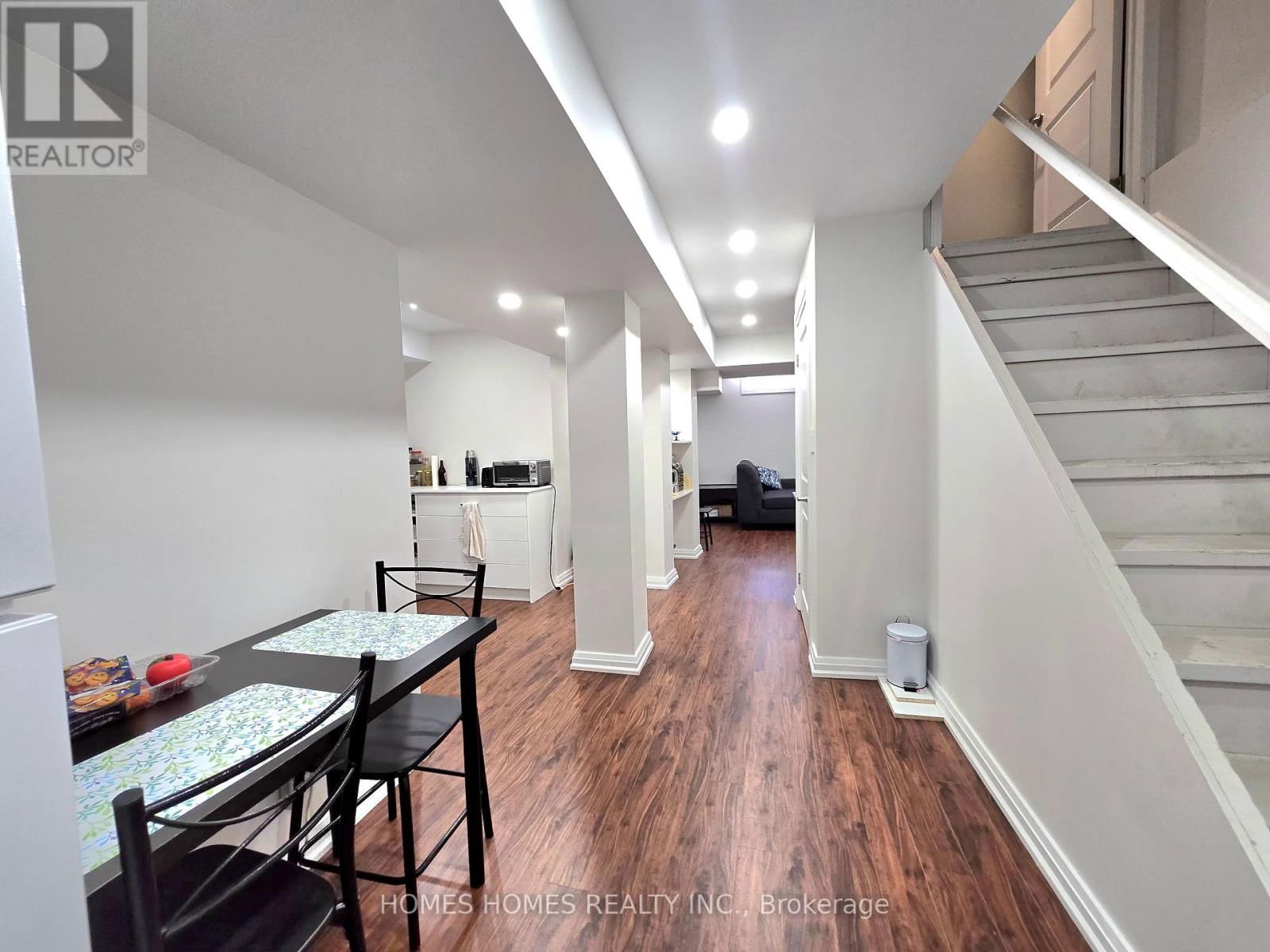 6 GRASSHOPPER WAY Image 43