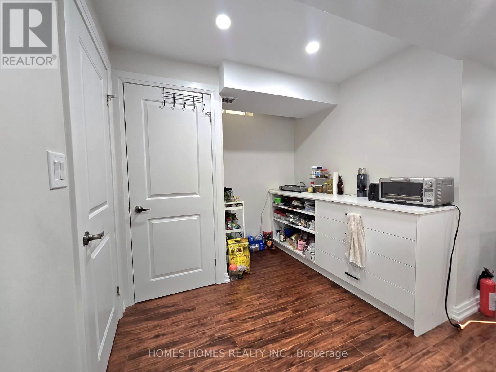 6 GRASSHOPPER WAY Image 44