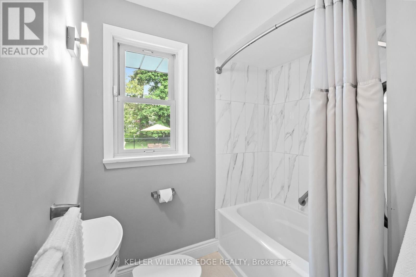1589 CREDITON PARKWAY Image 25