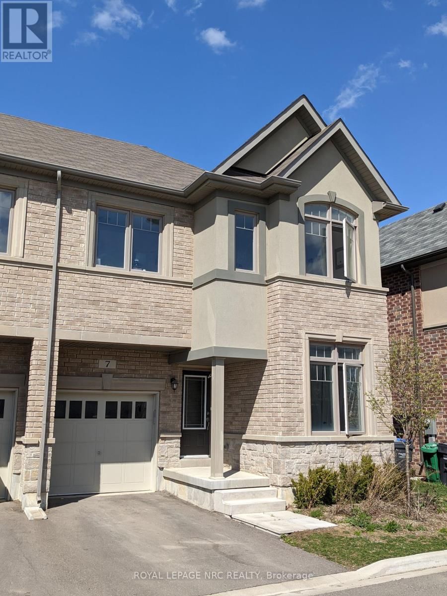 7 OLIANA WAY Image 1