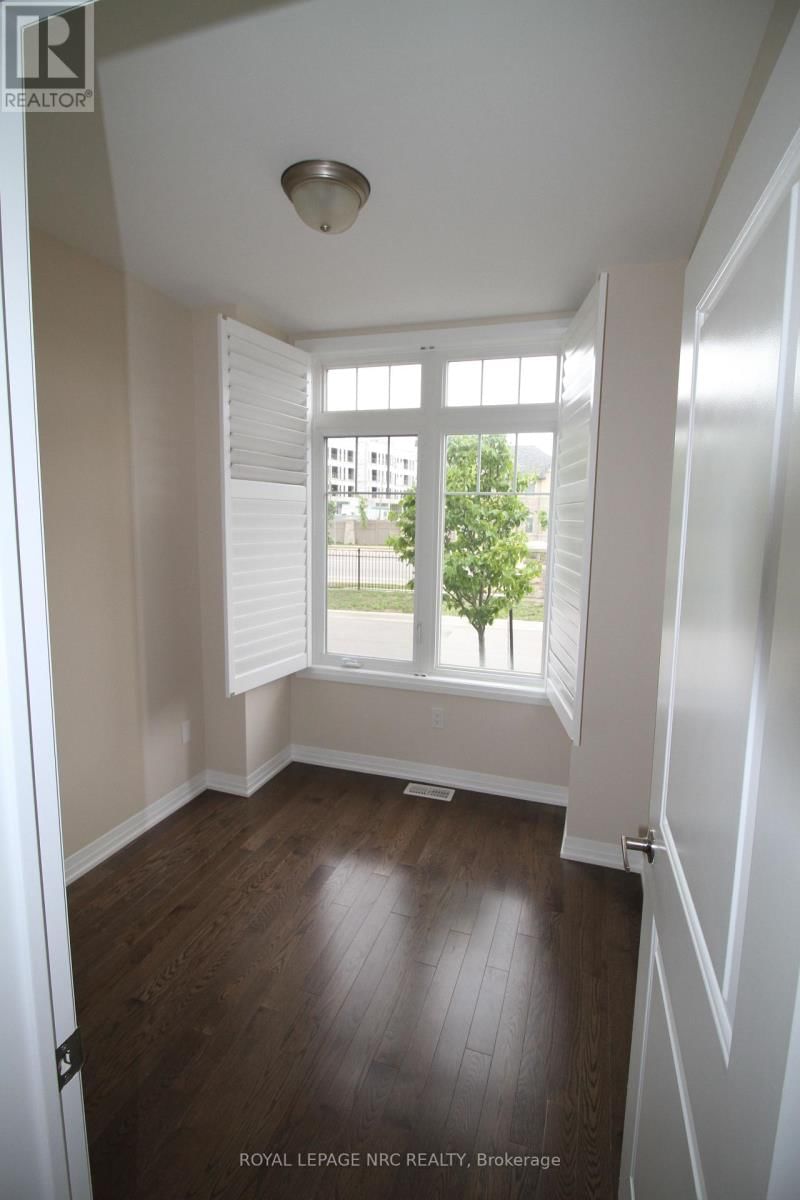 7 OLIANA WAY Image 12