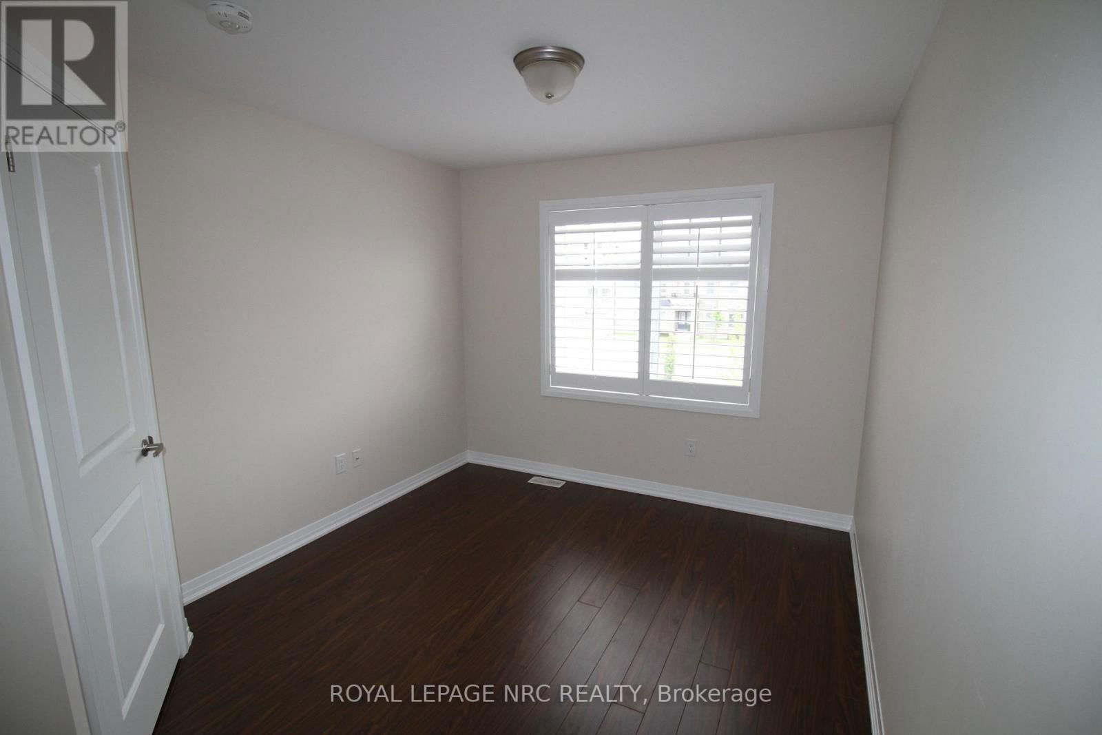 7 OLIANA WAY Image 16