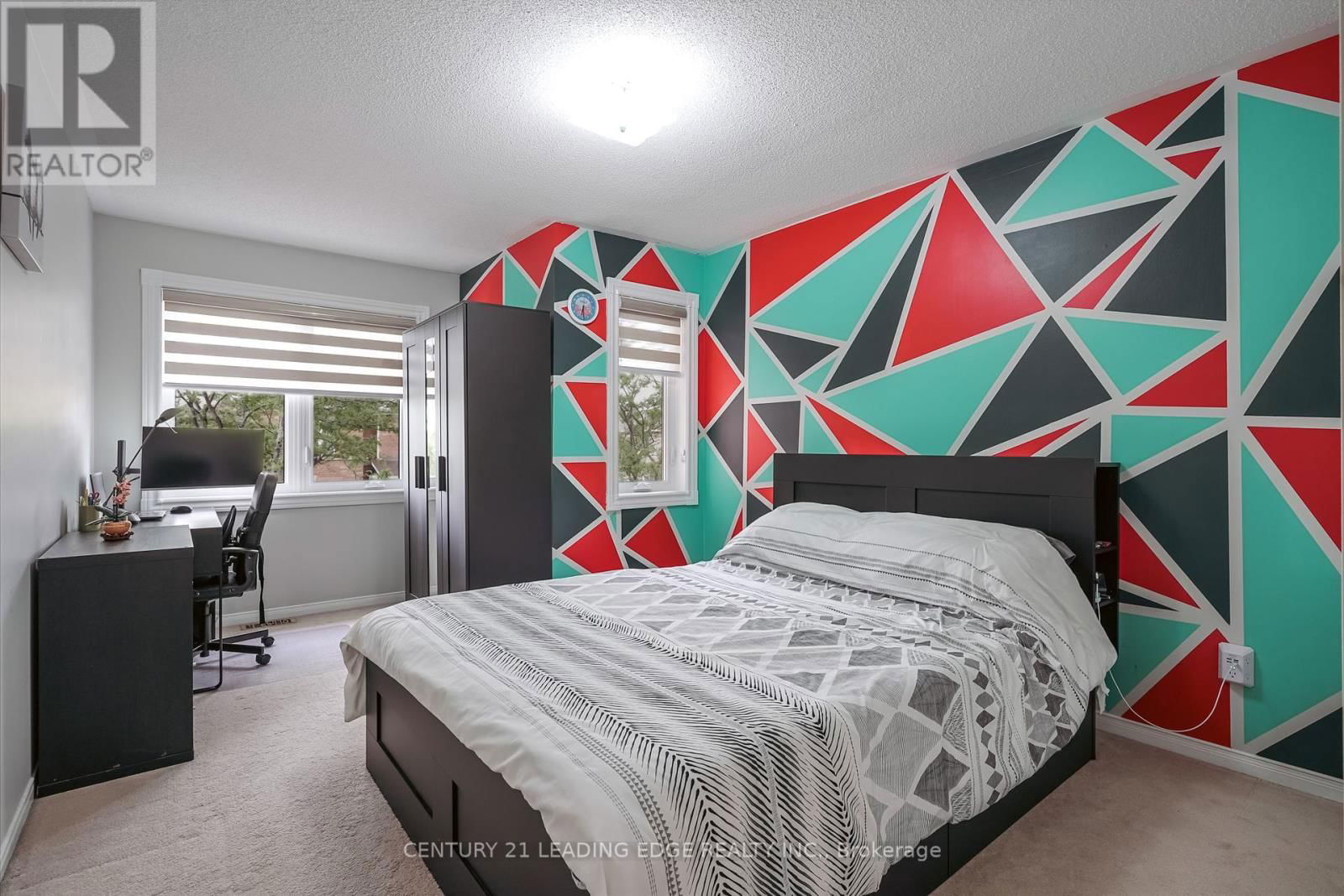 14 GALVESTON CRESCENT Image 34