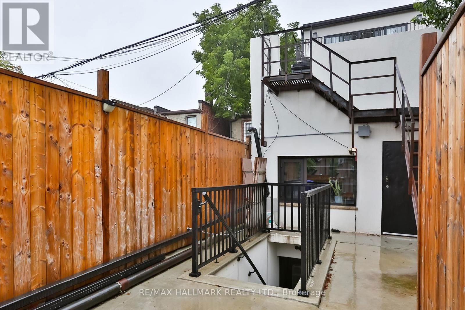 Bsmt - 80A MACKAY AVENUE Image 1