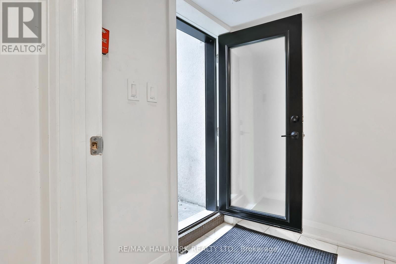 Bsmt - 80A MACKAY AVENUE Image 2