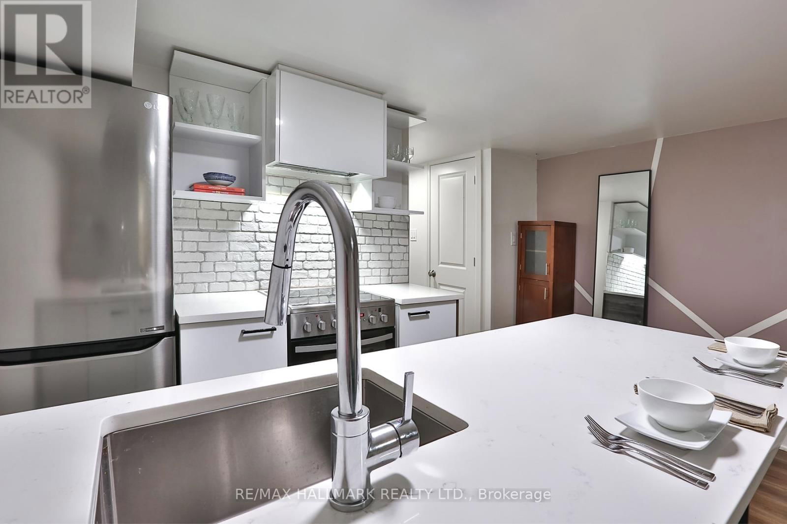 Bsmt - 80A MACKAY AVENUE Image 7
