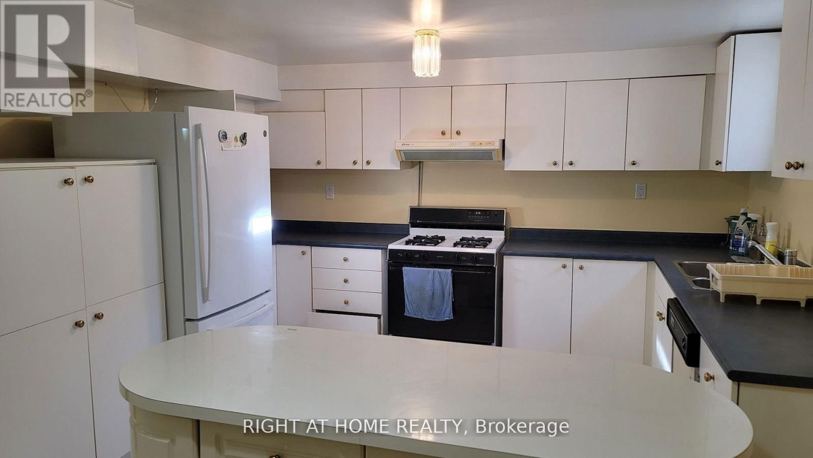 5194 GUILDWOOD WAY Image 2