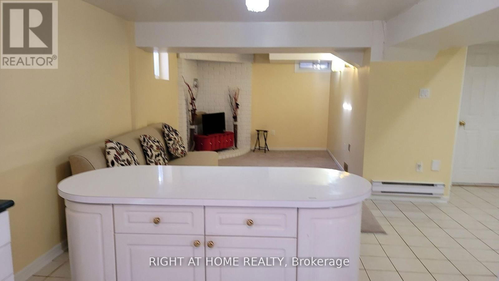5194 GUILDWOOD WAY Image 23
